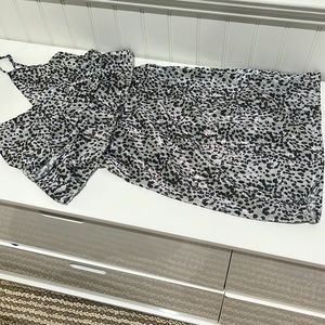 Early 2000s inspired cheetah print glitter form fitting dress! Size small/XS
